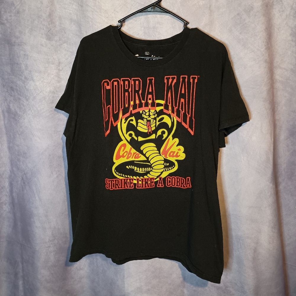 Ripple Junction Cobra Kai‎ Graphic Tee